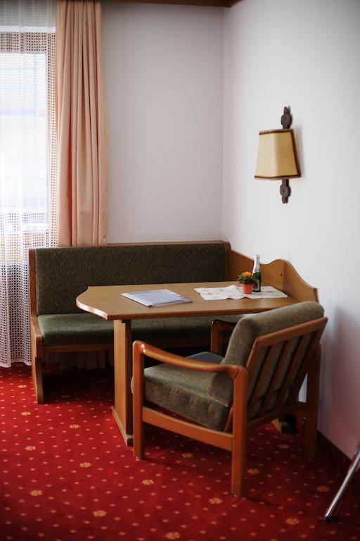 Hotel St. Georg Bad Reichenhall Oda fotoğraf